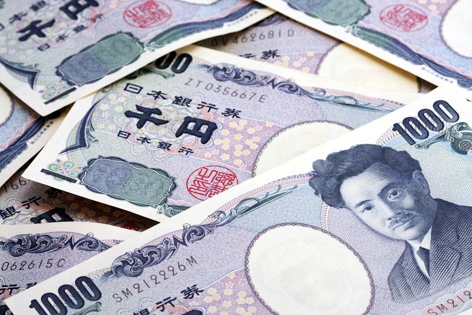 Japanese Yen hangs near YTD low against USD, looks to US CPI on Tuesday for fresh impetus